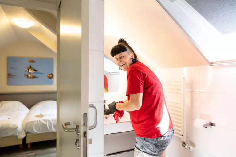 Vacature Bijbaan Schoonmaker Terschelling