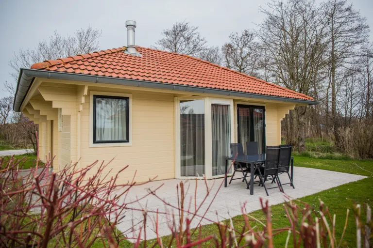 Erker terras Villabungalow openhaard Tjermelan Terschelling