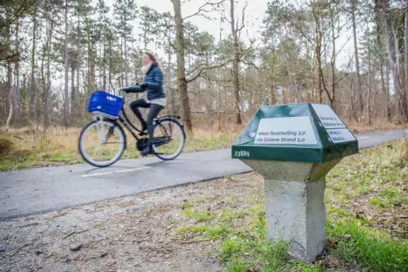 Fietsvakantie Fietsen Schelpenpad bewegwijzering Terschelling Recreatie vakantiehuis bungalow vakantiepark