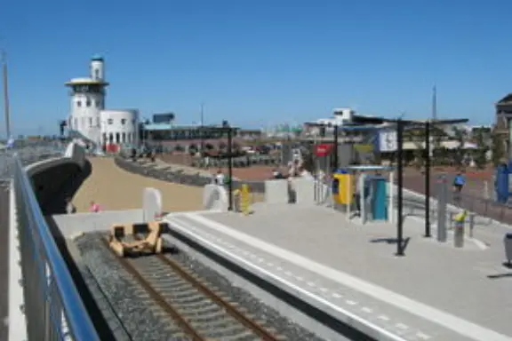 Station Harlingen Haven Vuurtoren vertrekhal veerboot loopafstand vakantiehuis bungalow Terschelling Recreatie
