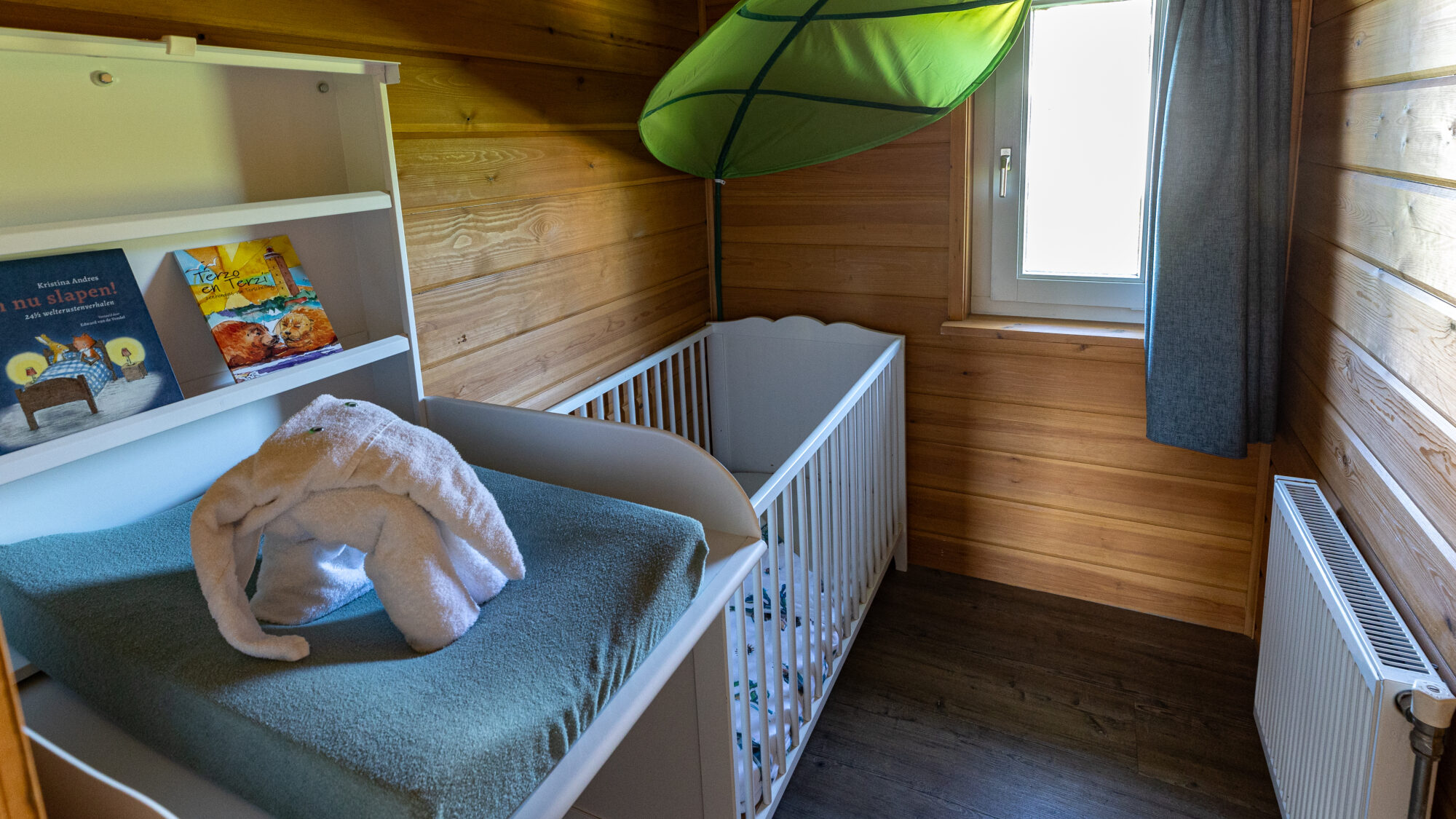 Finse bungalow 4p baby commode