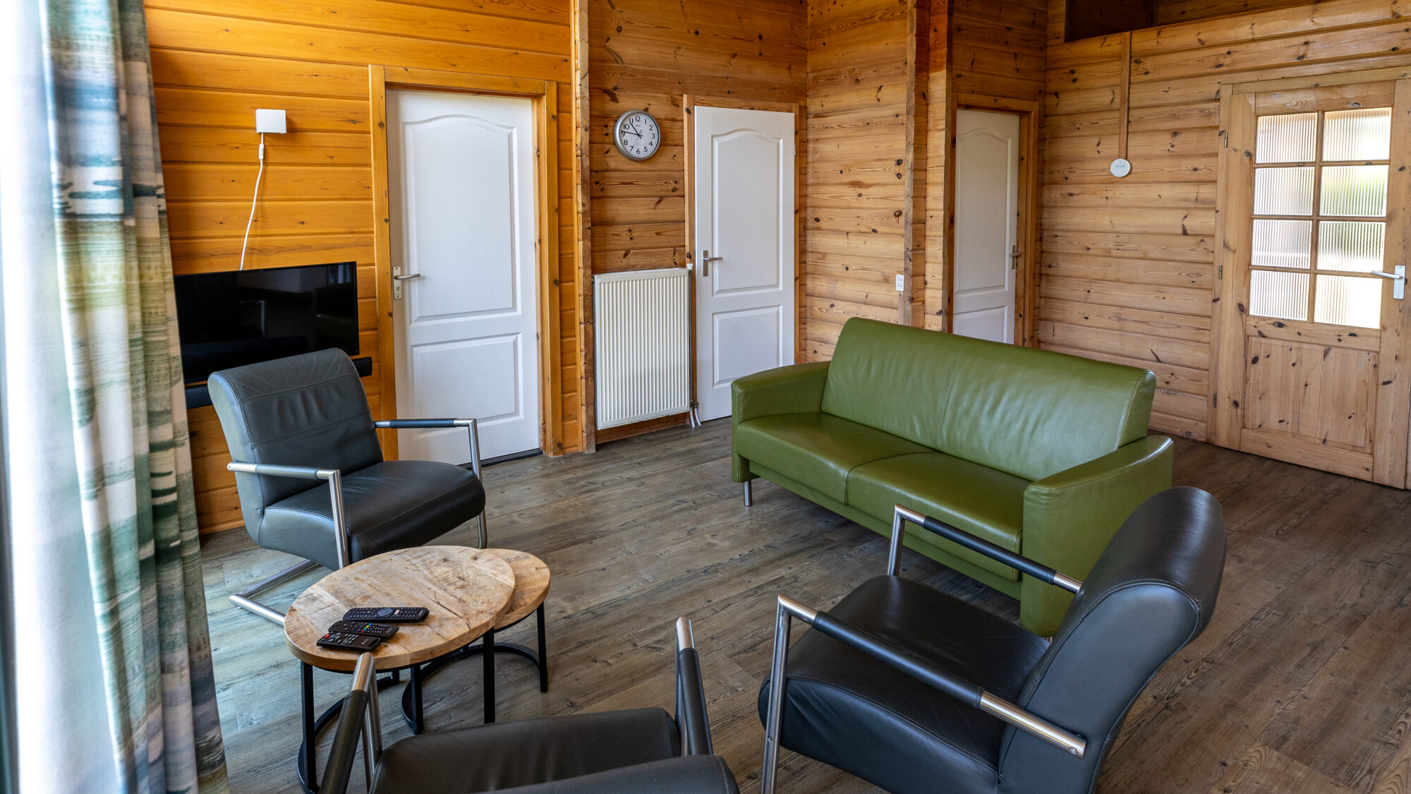 Finse bungalow 6 p woonkamer