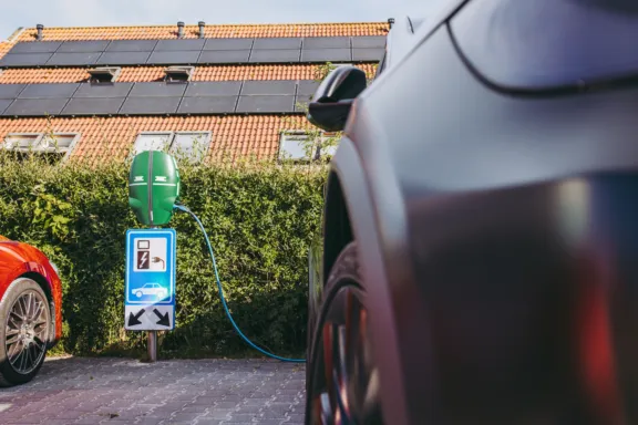 Terschelling Recreatie vakantiepark Tjermelan laadpaal elektrische auto Terschelling