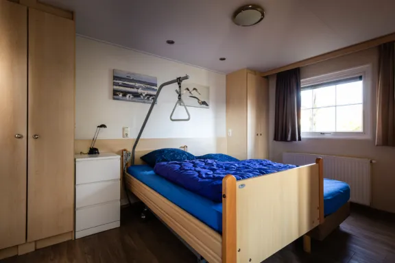 Slaapkamer met hoog/laag bed