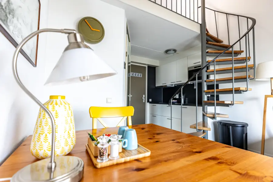 Eettafel en keuken